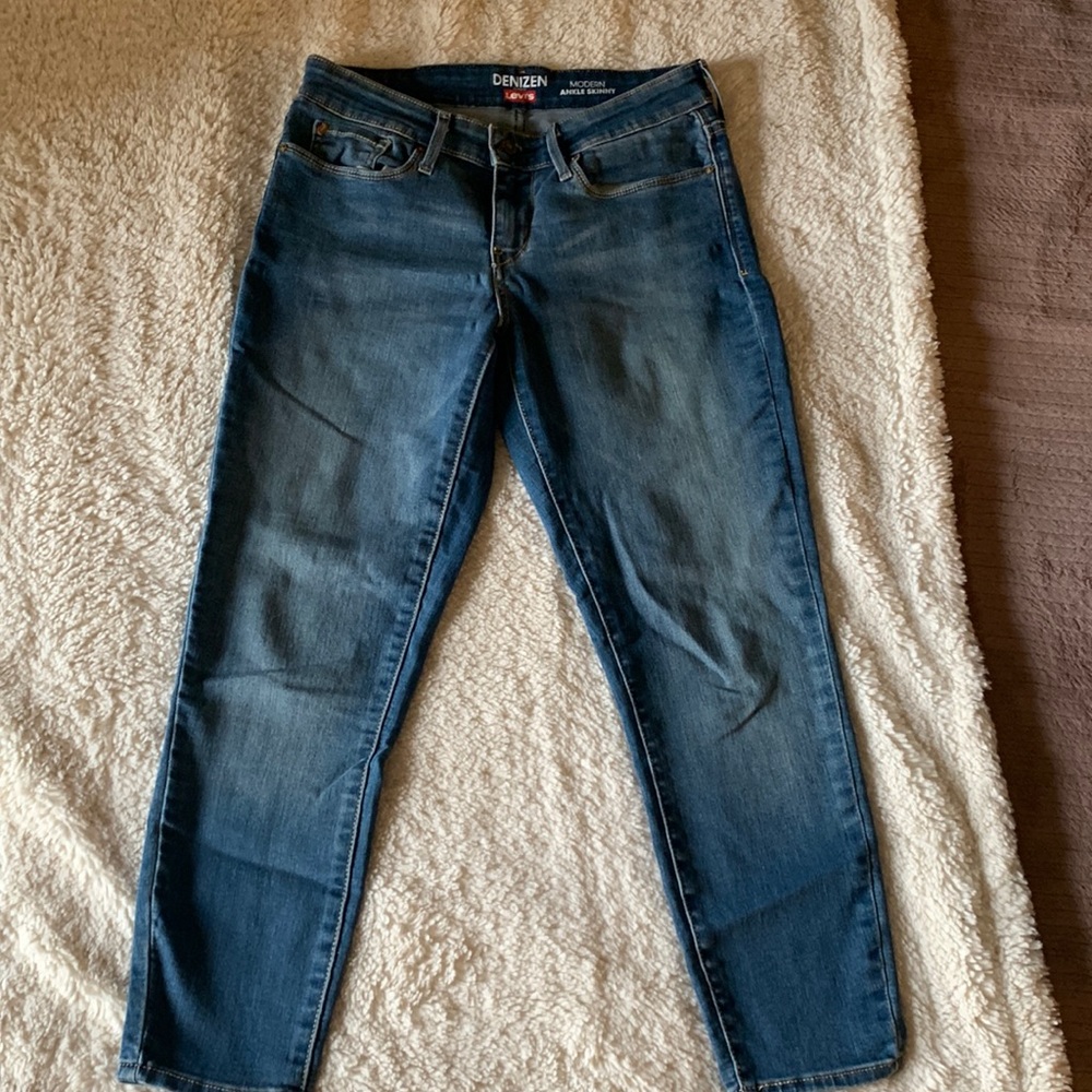 Levi’s skinny jeans